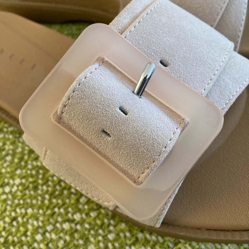 Reef Light Pink Suade Sandals 🌸 - Picture 3 of 7